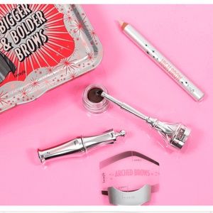 Benefit Bigger & Bolder Brows Shade 5 (Warm, Dark)